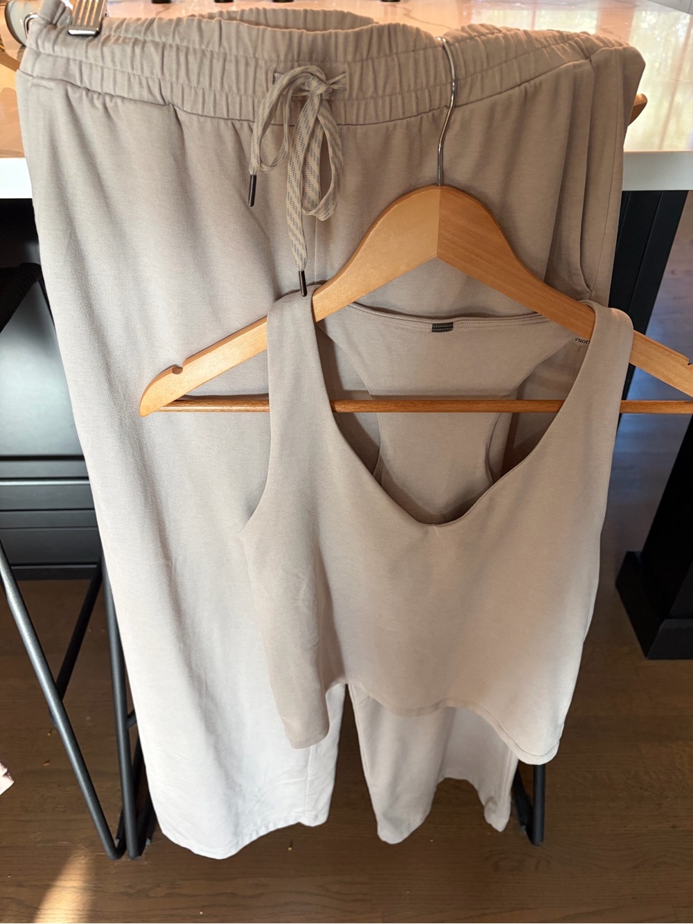 Vuori Ribbed Tank & Drawstring Lounge Pant Set - Taupe